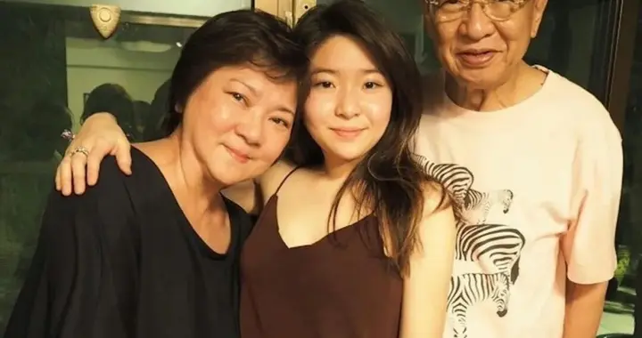 许绍雄女儿突悲痛发文：没想过会这么快再面临另一次告别