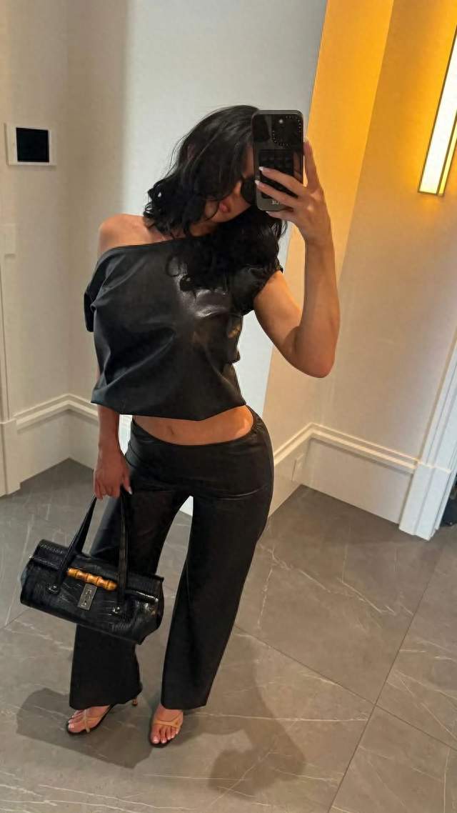 Kylie Jenner酷飒穿搭来袭
