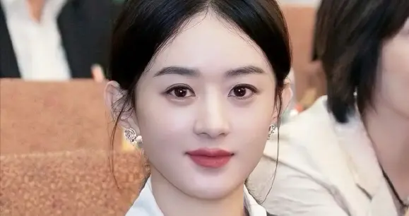 冯绍峰没想到，自己苦心培养6年的儿子，如今竟给赵丽颖狠狠长脸