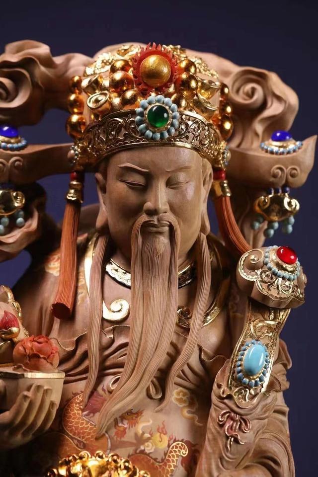豪华雕刻文财神，珠光宝气太扎眼，我也想这么有钱
