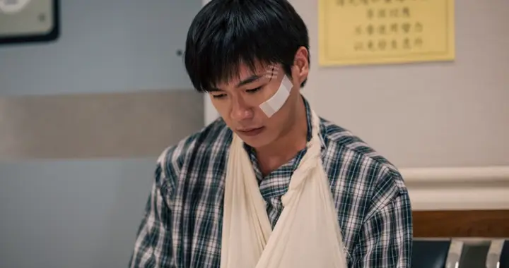 33岁人气男星不幸患肺腺癌末期，已全面停工，深夜发文疑作告别