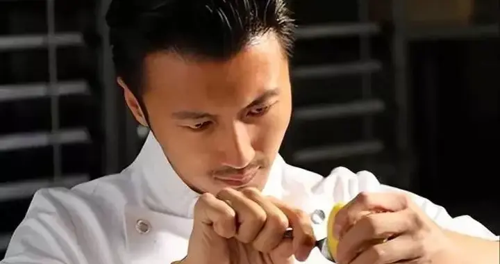 谢霆锋东北吃大鹅，满头白发脸不垮，说锅包肉像肉排、鹅脖子最嫩