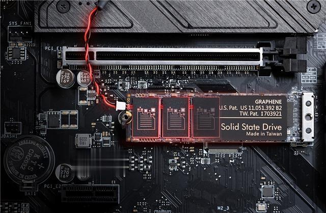 全球首款自毁SSD！一键毁灭全部数据 断电也不怕