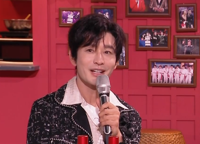 跨年太尴尬：黄晓明油回来了，陈哲远假唱露馅，张艺兴带飞收视！