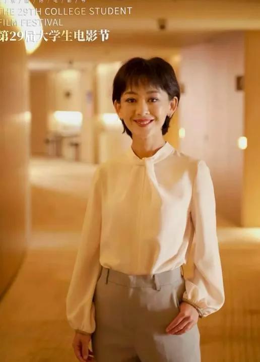 央视主持自曝妇科疾病严重，已切除子宫无法生娃，发视频尽显憔悴