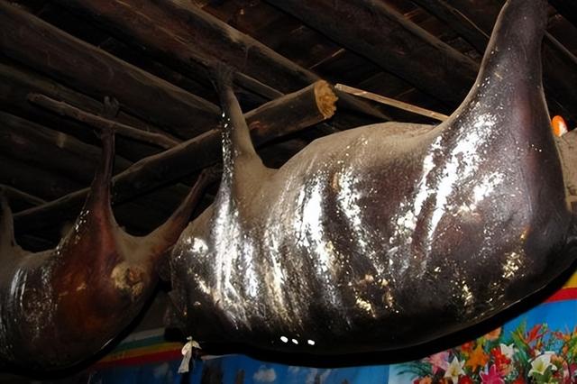 小龙虾|一头猪吊53年，专门用来招待贵宾的“臭猪肉”，吃了不会中毒吗？