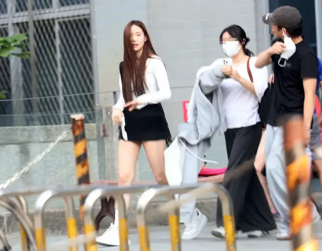 小 S二女儿逛街被偶遇！透露小S 庆生经过，是妈妈近期最幸福的一天