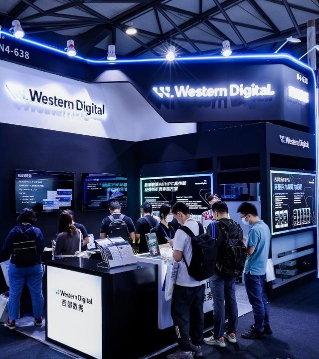 西部数据亮相 IDCE 2025 ，全矩阵数据中心产品引领存储“底座”革新