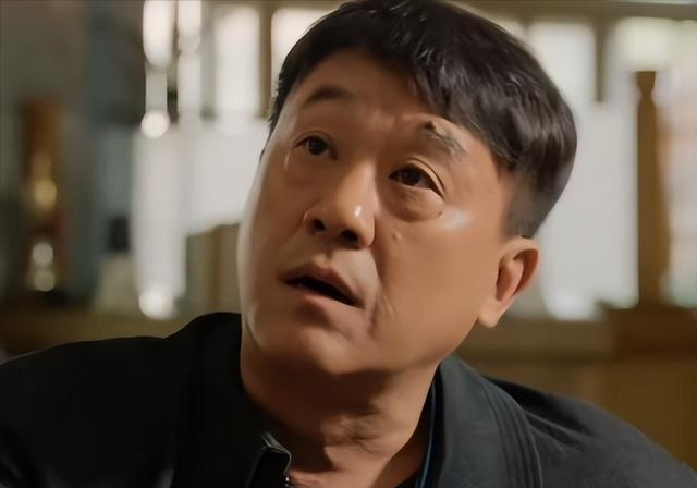 全程装傻、用力过猛，这些“戏混子”在场，何冰也难力挽狂澜