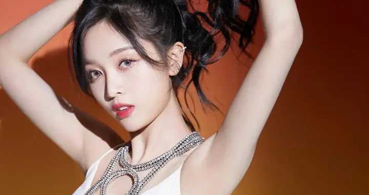 美女壁纸第4525期—吴宣仪