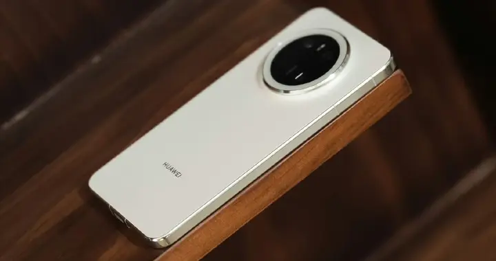 華為再度妥協！512GB大降1951元，昆侖玻璃+50倍變焦+衛星通信