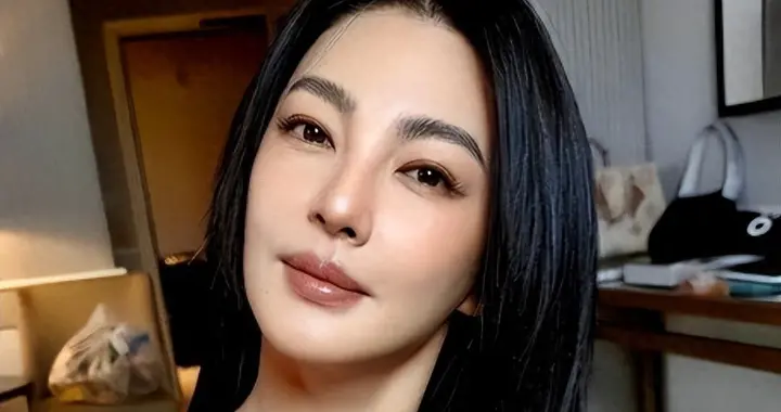 春晚彩排被撤，律师道歉注销，护照日期没法圆。