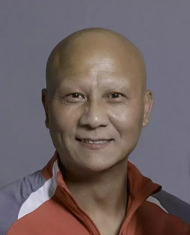 计春华演了一辈子坏人，迎娶的爱妻却是还珠格格中最漂亮的