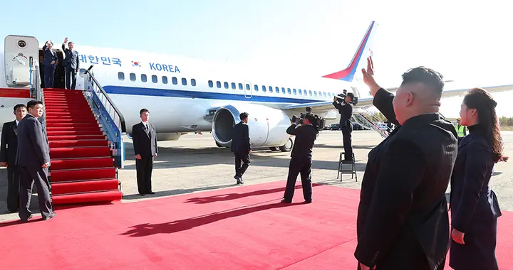 中俄专机抵达平壤，金正恩对普京称呼不寻常，韩国电话打往中国