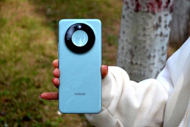 仅959的一代LCD屏神机最后之作：超轻薄机身+超大电池防水抗摔