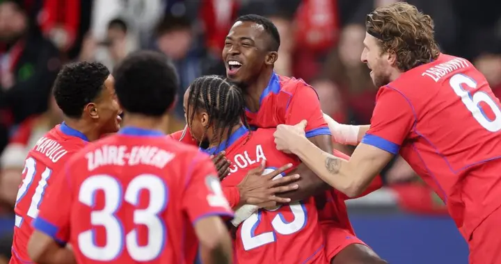 7-2！6-1！欧冠疯狂一夜，巴黎巴萨狂胜，穆帅惨败，马竞溃败