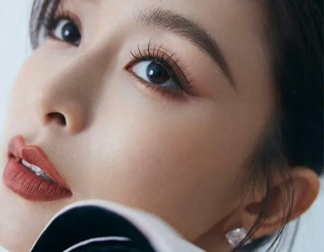 文咏珊黑色礼服，网友：这大长腿，一个字，绝