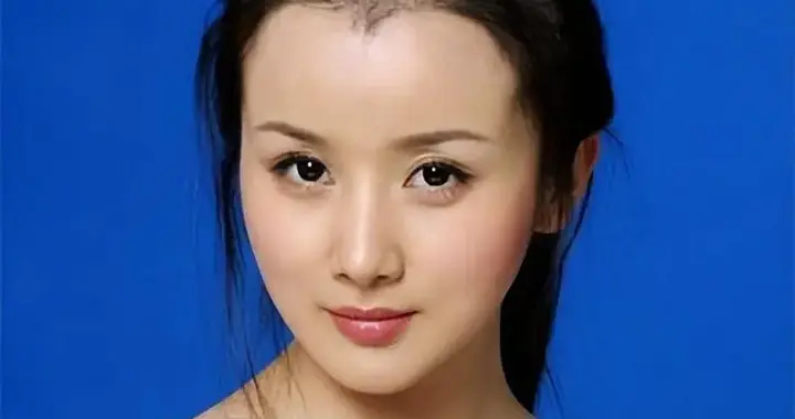 孙菲菲离婚复出：女人的最大底气，不是美貌和婚姻，而是这两个字