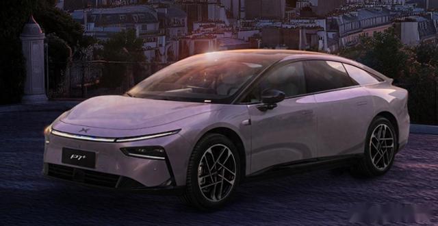 华为坚守激光雷达，小鹏换视觉智驾，成本之痛谁更懂？