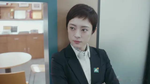 导游|孙俪新剧槽点多：女主发型是硬伤，剧中老油条谢亭丰成亮点！