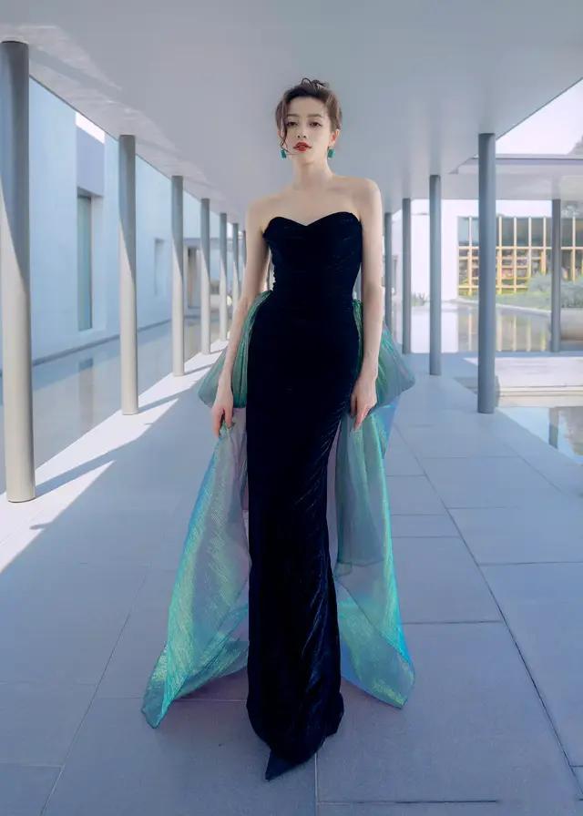 王秀竹的美极具风情