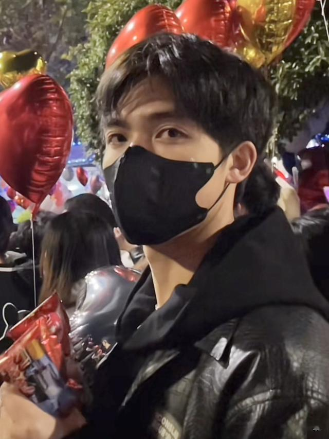 |人坏起来连脸都不要了？同一张脸还能塌三次？