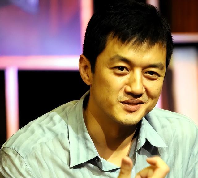 李亚鹏不再隐瞒！坦言地产公司卖了70多亿，破产或与王菲有关系