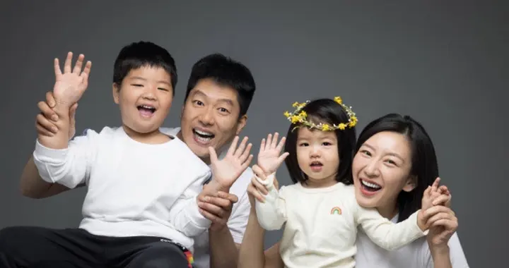 唐一菲近况曝光！嫁给凌潇肃饱受非议，如今儿女双全被宠成公主