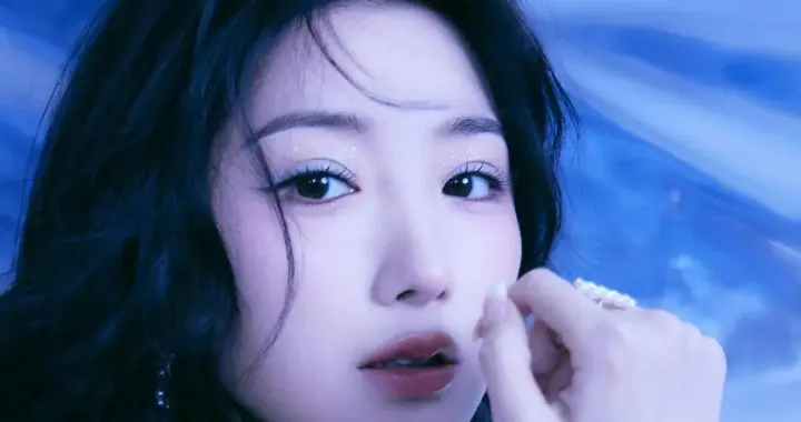 毛晓彤清新美图