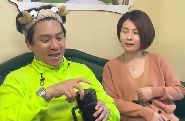 恭喜！56岁香港男星老来得子，突然宣布小20岁三婚妻子怀孕