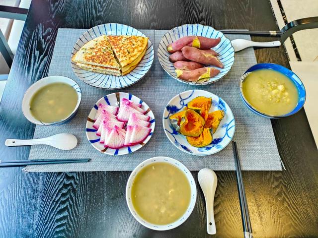 懒妈妈早餐，蒸蒸煮煮全粗粮，儿子却说样样都好吃！网友：羡慕！