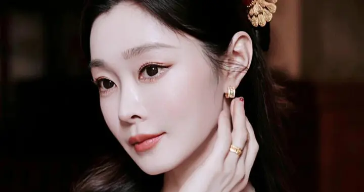 谁能拒绝宋轶这组国风造型啊