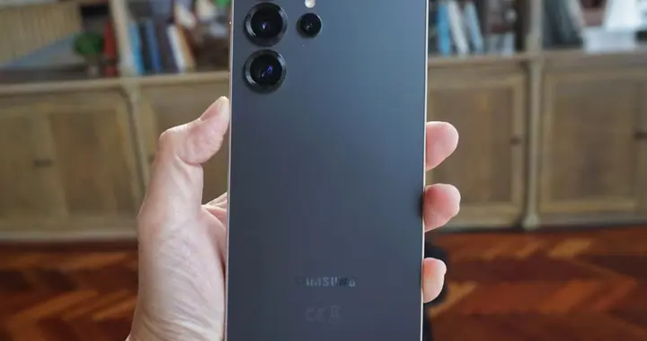 三星“大跳水”，從9699元跌至6548元，2K直屏+2億主攝+鈦金屬