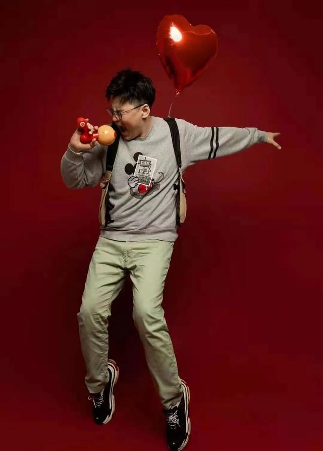 王十七|脱口秀演员王十七和他的人工心脏：用生命逗你笑