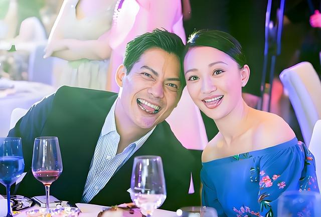 与周迅离婚5年，那个“独自回美国”的前夫高圣远，如今报应来了