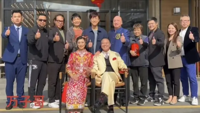 万梓良22岁独子万大千颜值高似爸爸，湖南参加歌唱比赛有星味