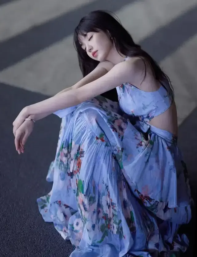 田曦薇：甜妹界顶流与维密的奇妙碰撞，甜到心融化！