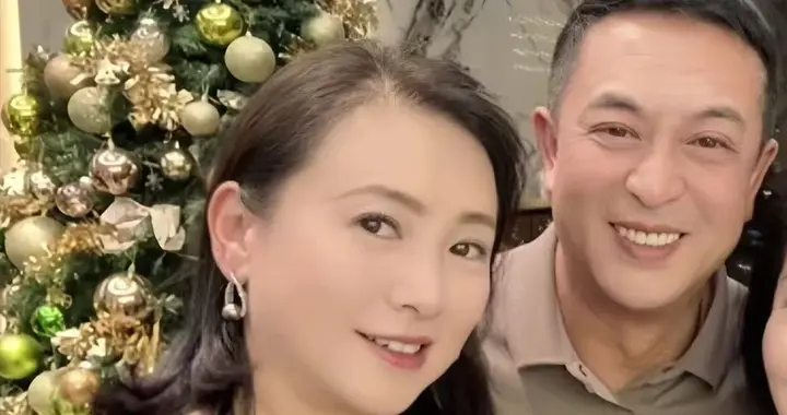 张嘉译深圳组饭局，翁虹肥硕美，71岁林威眼神痴呆，午马遗孀也在