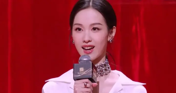 国剧盛典这一夜，充气脸、妆容夸张，长短剧演员仍有壁！