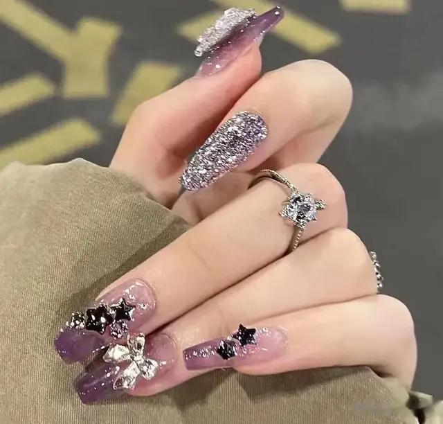 公主请收美甲图