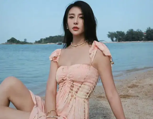 王丽坤前夫与贾青亲密照曝光，多位圈内女星被牵涉其中