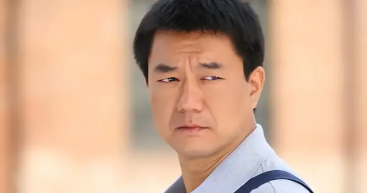 演员董勇：演了一辈子警察，没想到因《太平年》冯道一角再度翻红