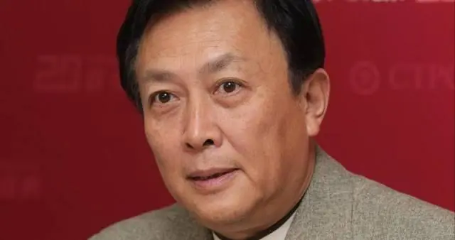 没想到，73岁唐国强受邀观礼阅兵刚一个月，竟再令所有人刮目相看