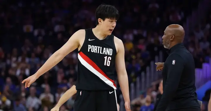 杨瀚森16分3盖帽，来看看各界媒体怎么说，第二场季前赛中锋差距