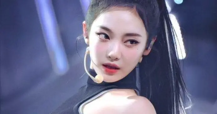 韩国女团日本演出，被指暗示原子弹爆炸，时间与歌词巧合日网破防