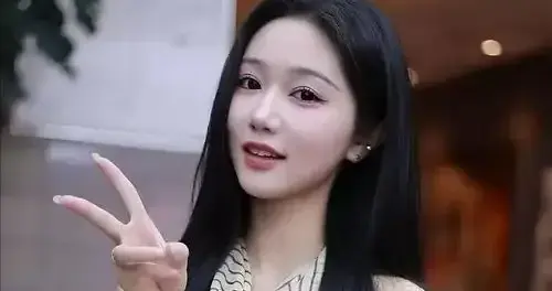 从别墅千金到短剧女王，老爸一夜白头，她却靠“心态”逆天改命