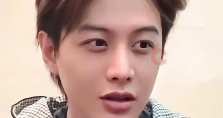 何健麒太奇葩:别人野心写在脸上，他是老天爷追着喂饭都不想吃！