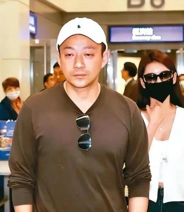 汪小菲给s亲友发喜帖，对方6字冷漠拒绝不赏脸，s家这两人却参加