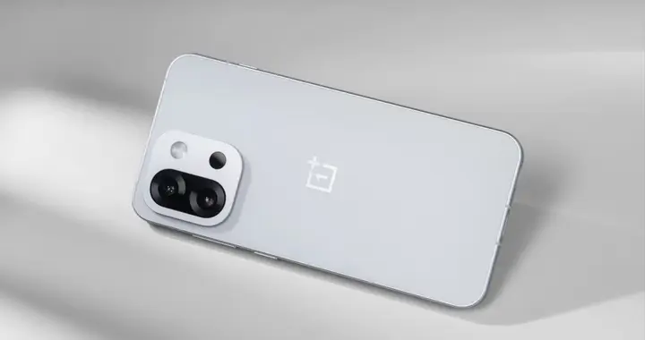 一加果斷清倉！512GB降價1261元，驍龍8至尊+超窄直屏+輕薄機身