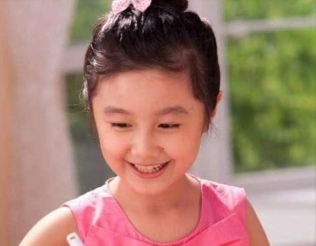 童星高君雨：八岁成名，14岁遭遇网暴，如今23岁患上罕见脑瘤